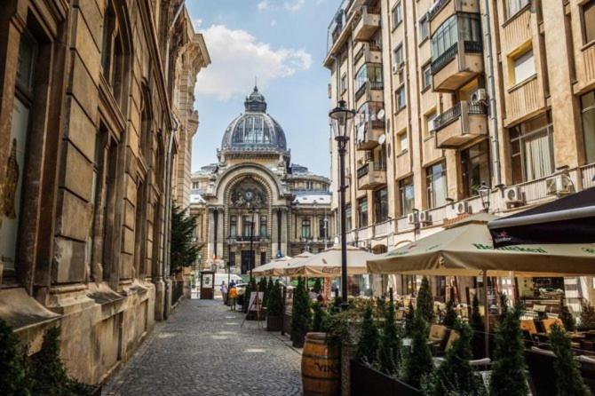 Old Town Apartment Bukarest Exterior foto